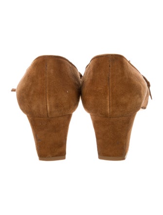 Manolo Blahnik Suede Fringe Trim Accent Pumps