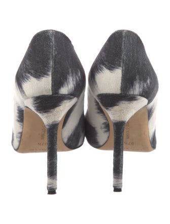 Manolo Blahnik Printed Pumps