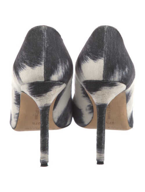 Manolo Blahnik Printed Pumps
