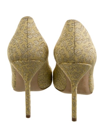 Manolo Blahnik Pumps