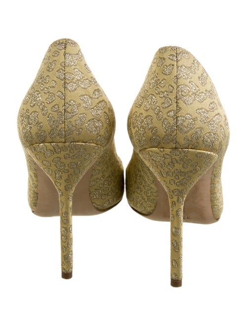 Manolo Blahnik Pumps