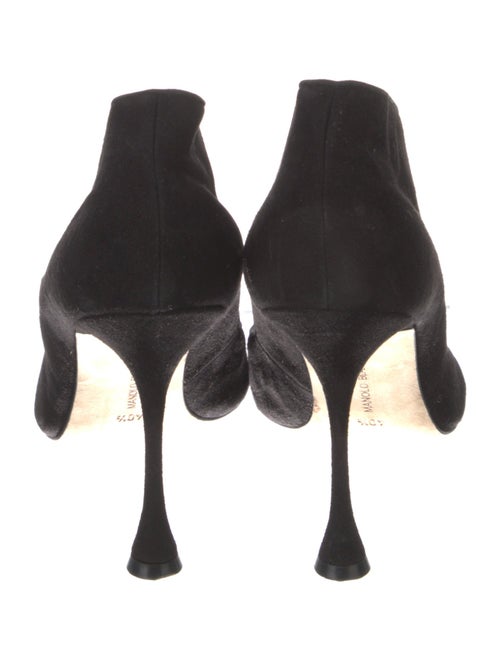 Manolo Blahnik Suede Pumps