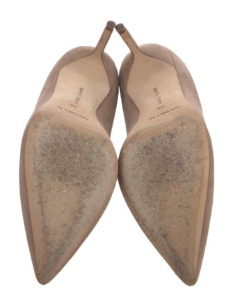 Manolo Blahnik Suede Pumps