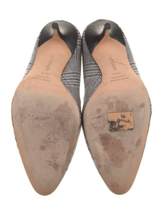 Manolo Blahnik Wool Printed Pumps