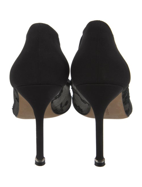 Manolo Blahnik Lace Lace Pattern Pumps