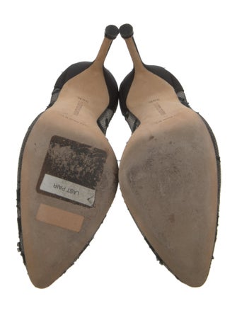 Manolo Blahnik Lace Lace Pattern Pumps