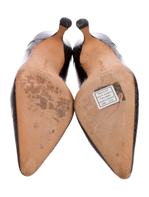 Manolo Blahnik Alligator Keyhole Accent Pumps