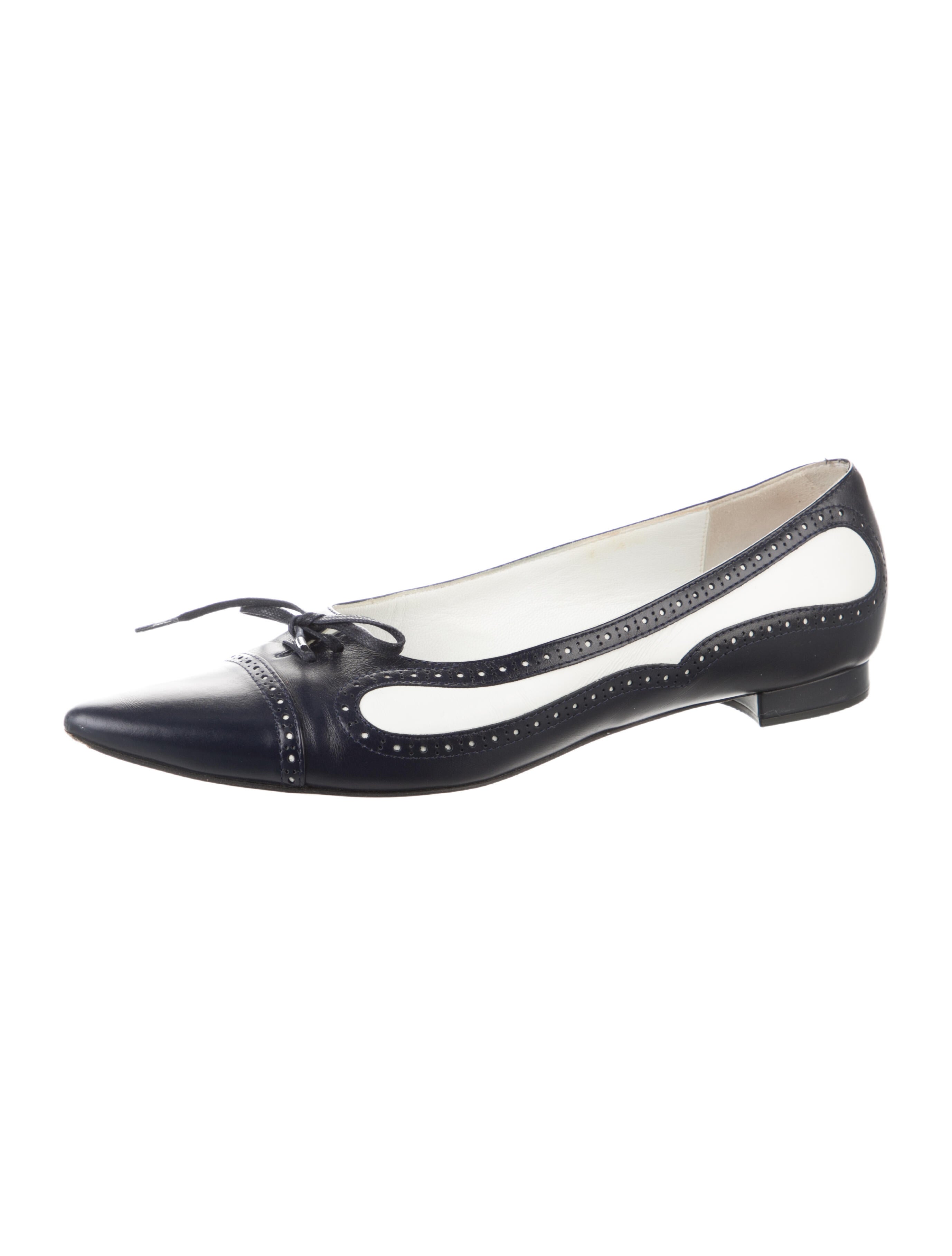 Manolo Blahnik Leather Bow Accents Ballet Flats