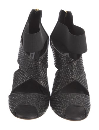 Manolo Blahnik Leather D'Orsay Pumps