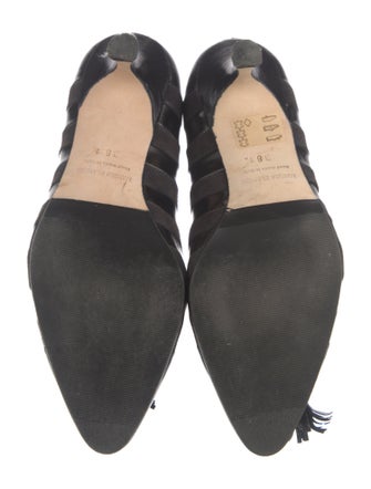 Manolo Blahnik Leather Printed Pumps