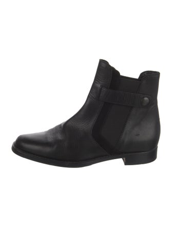 Manolo Blahnik Leather Chelsea Boots