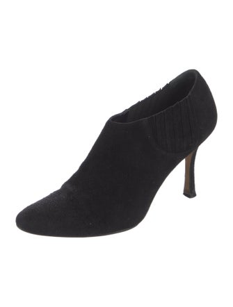 Manolo Blahnik Suede Pumps