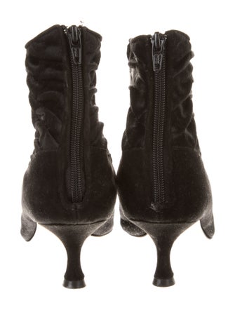 Manolo Blahnik Suede Fur Trim Lace-Up Boots
