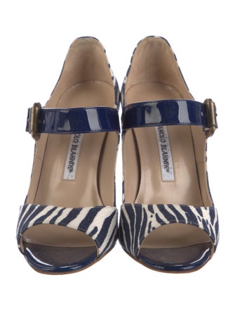 Manolo Blahnik Printed D'Orsay Pumps