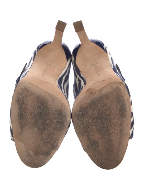 Manolo Blahnik Printed D'Orsay Pumps
