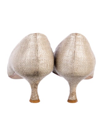 Manolo Blahnik Pumps