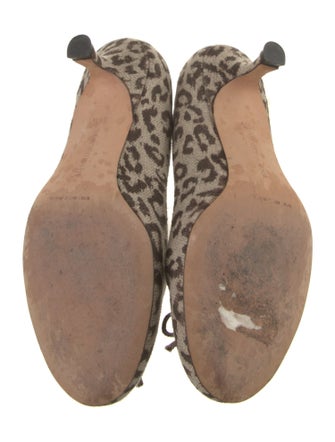 Manolo Blahnik Animal Print Bow Accents Pumps
