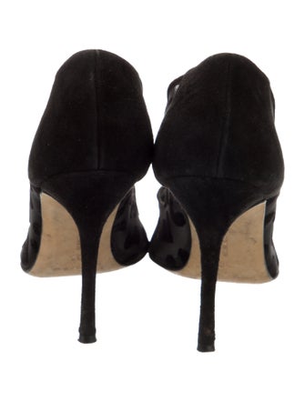 Manolo Blahnik Mesh Lace Pattern Pumps