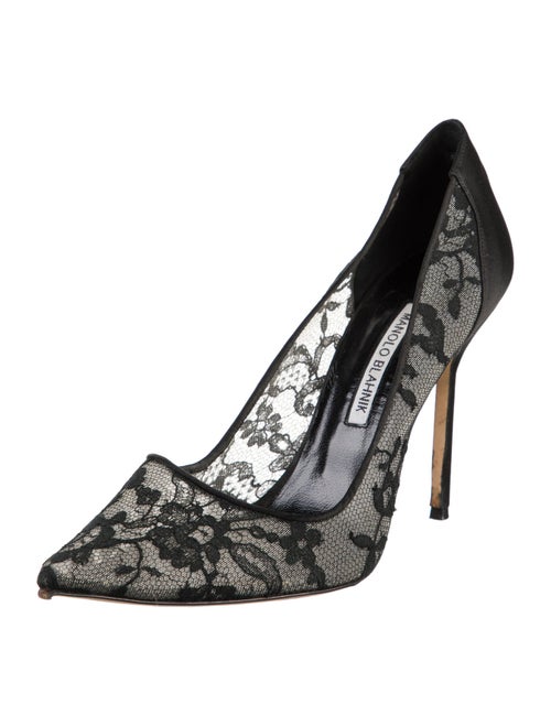 Manolo Blahnik Lace Lace Pattern Pumps