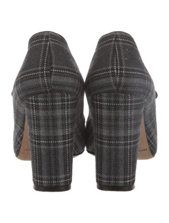 Manolo Blahnik Wool Printed Pumps