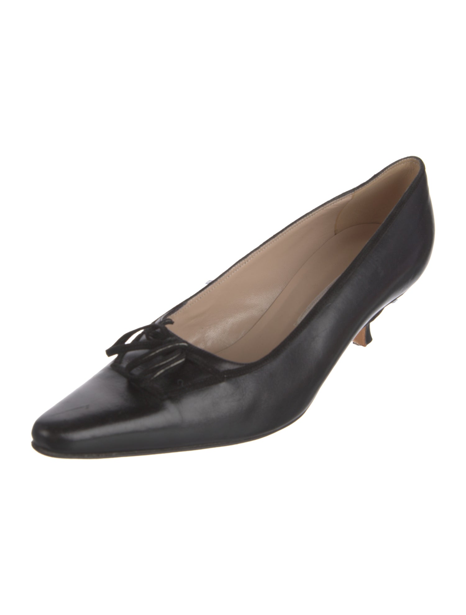 Manolo Blahnik Leather Bow Accents Pumps
