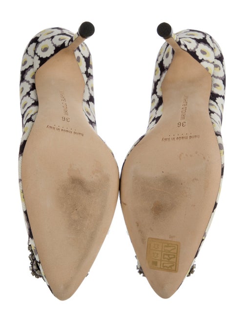 Manolo Blahnik Hangisi Canvas Pumps