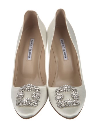 Manolo Blahnik Hangisi Satin Pumps