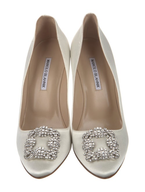 Manolo Blahnik Hangisi Satin Pumps