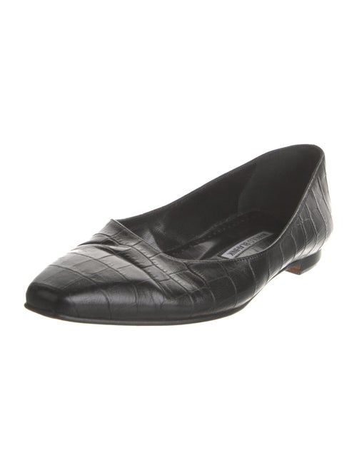 Manolo Blahnik Bella Vita Kimiko Leather Flats
