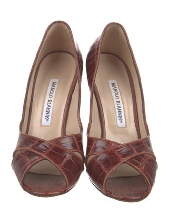 Manolo Blahnik Crocodile Printed Pumps
