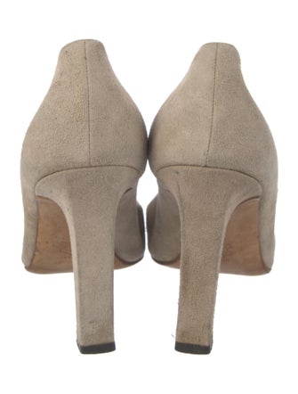Manolo Blahnik Suede Pumps