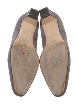 Manolo Blahnik Listony Suede Pumps