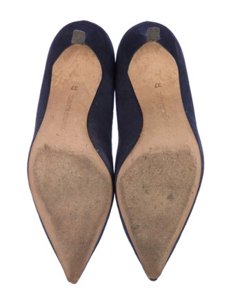 Manolo Blahnik BB Suede Pumps