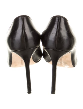 Manolo Blahnik BB Leather Pumps