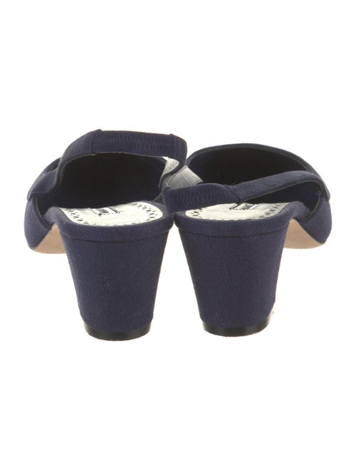 Manolo Blahnik allurasan Canvas Slingback Pumps