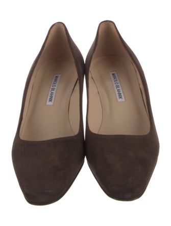 Manolo Blahnik Daphne Suede Block Heel Pump Suede Pumps