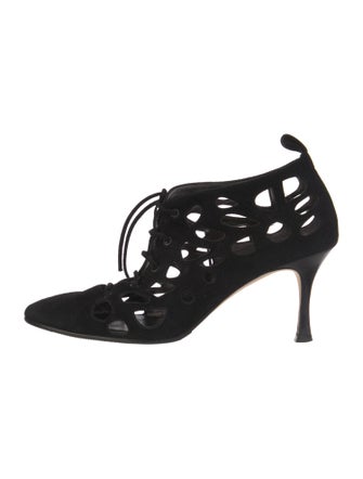 Manolo Blahnik Gongola Suede Pumps
