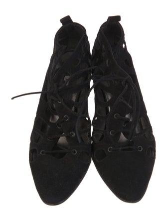 Manolo Blahnik Gongola Suede Pumps