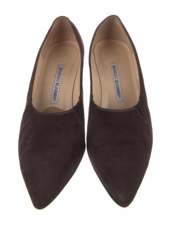 Manolo Blahnik Osmaclo Suede Pumps