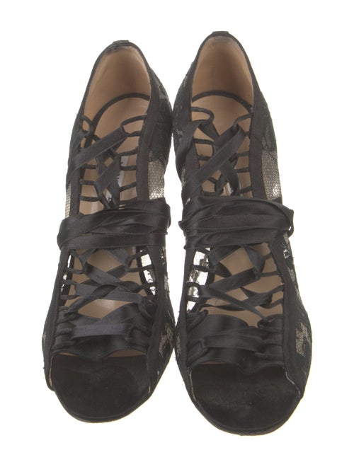 Manolo Blahnik Lace Lace Pattern Pumps