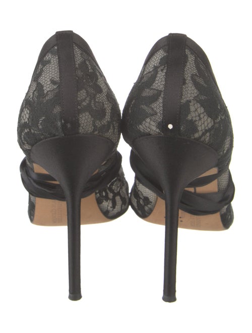 Manolo Blahnik Lace Lace Pattern Pumps