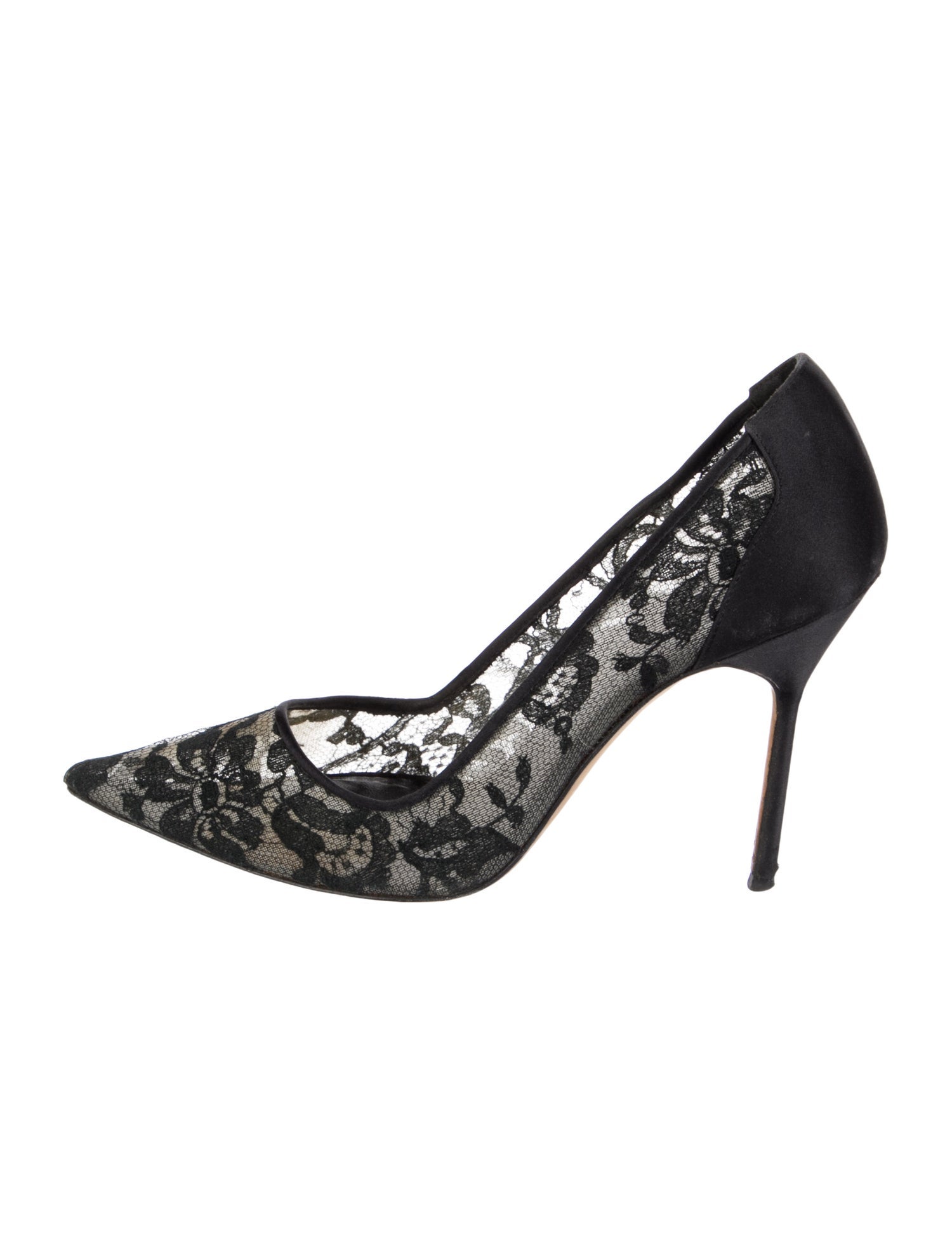 Manolo Blahnik Lace Lace Pattern Pumps