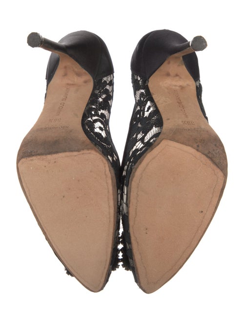 Manolo Blahnik Lace Lace Pattern Pumps