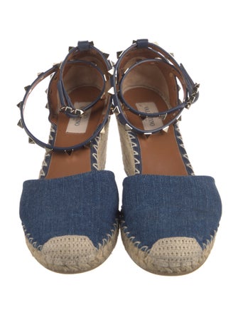Manolo Blahnik Denim Whipstitch Trim D'Orsay Pumps