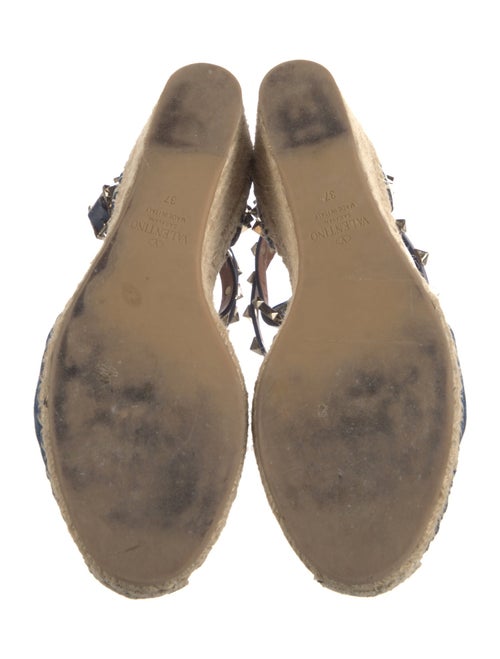 Manolo Blahnik Denim Whipstitch Trim D'Orsay Pumps