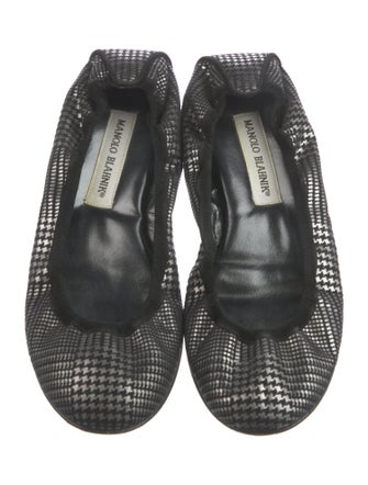 Manolo Blahnik Houndstooth Print Ballet Flats