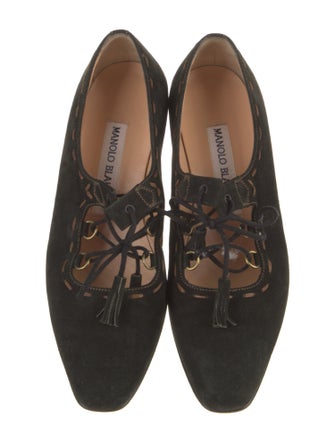 Manolo Blahnik Suede Bow Accents Oxfords
