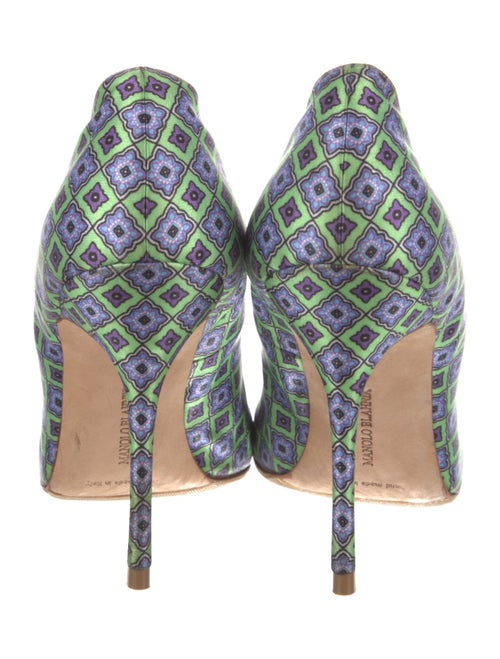Manolo Blahnik Satin Printed Pumps
