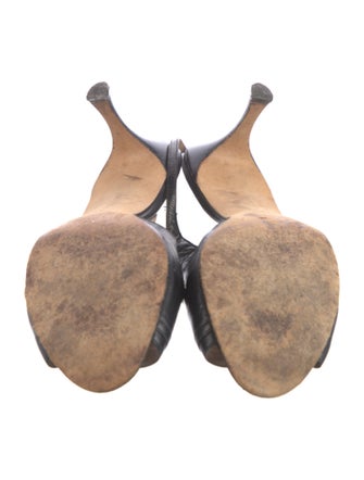 Manolo Blahnik Leather Slingback Sandals