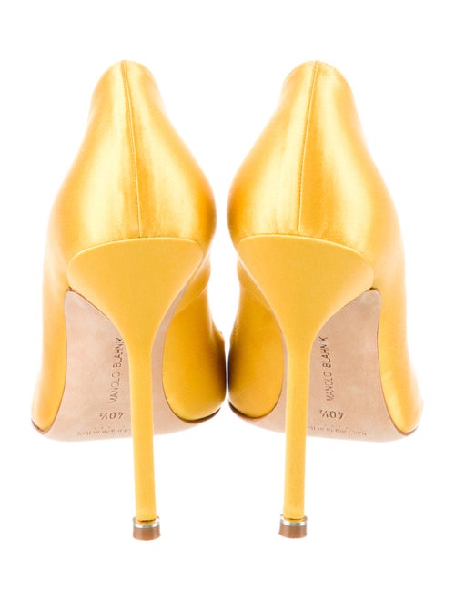 Manolo Blahnik Satin Crystal Embellishments Pumps
